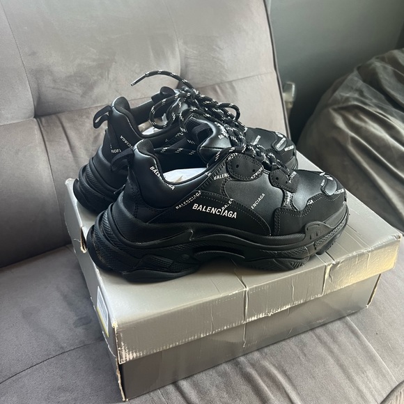 wore them 2x shoes are size 8 but run big like size9-9.5 - Picture 3 of 7